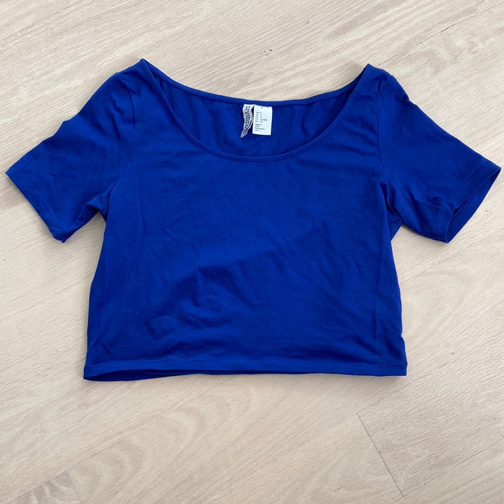 💙 H&M Divided - Blue Crop Top Tee - Small